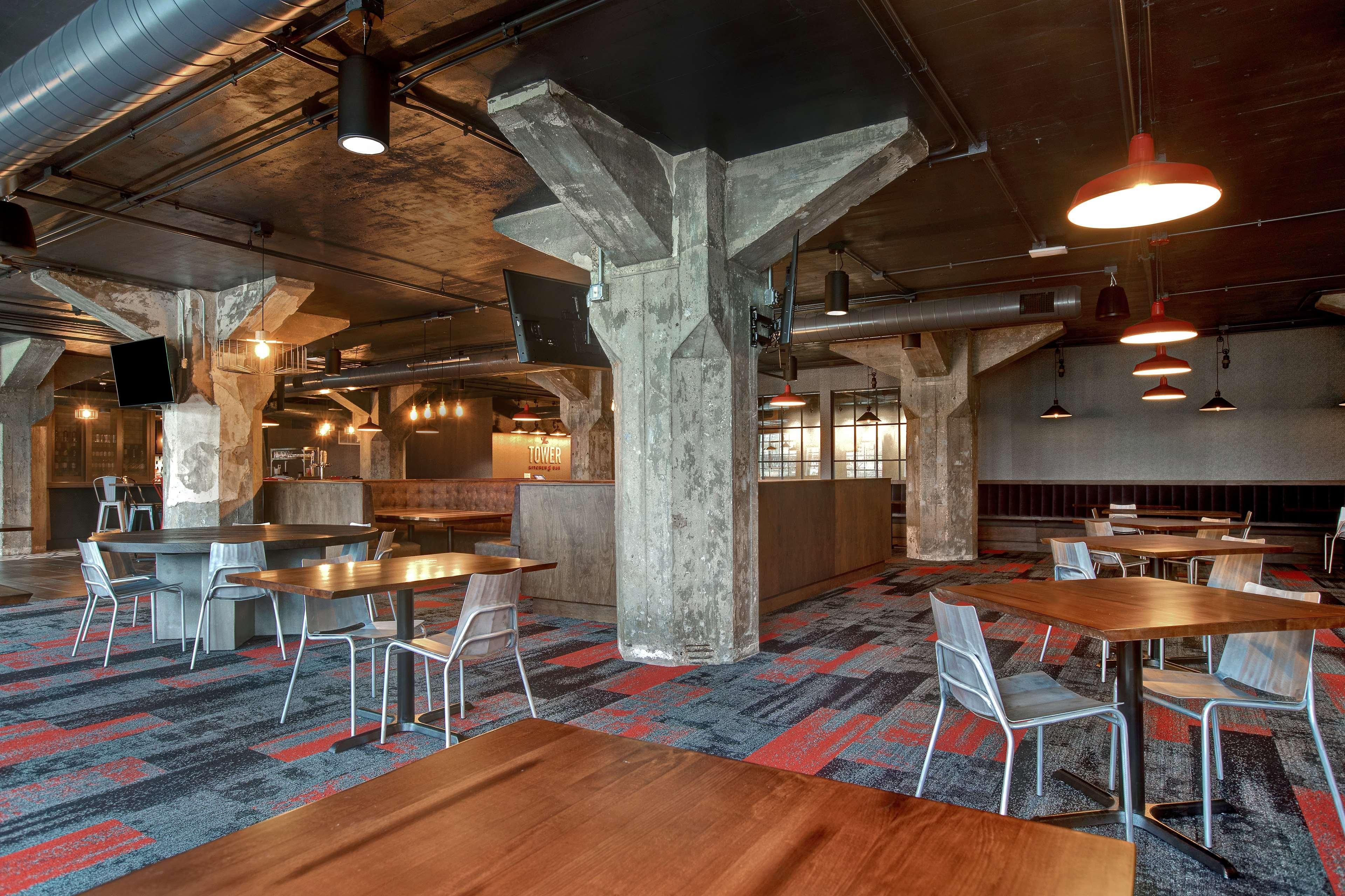 Embassy Suites By Hilton Rockford Riverfront Экстерьер фото